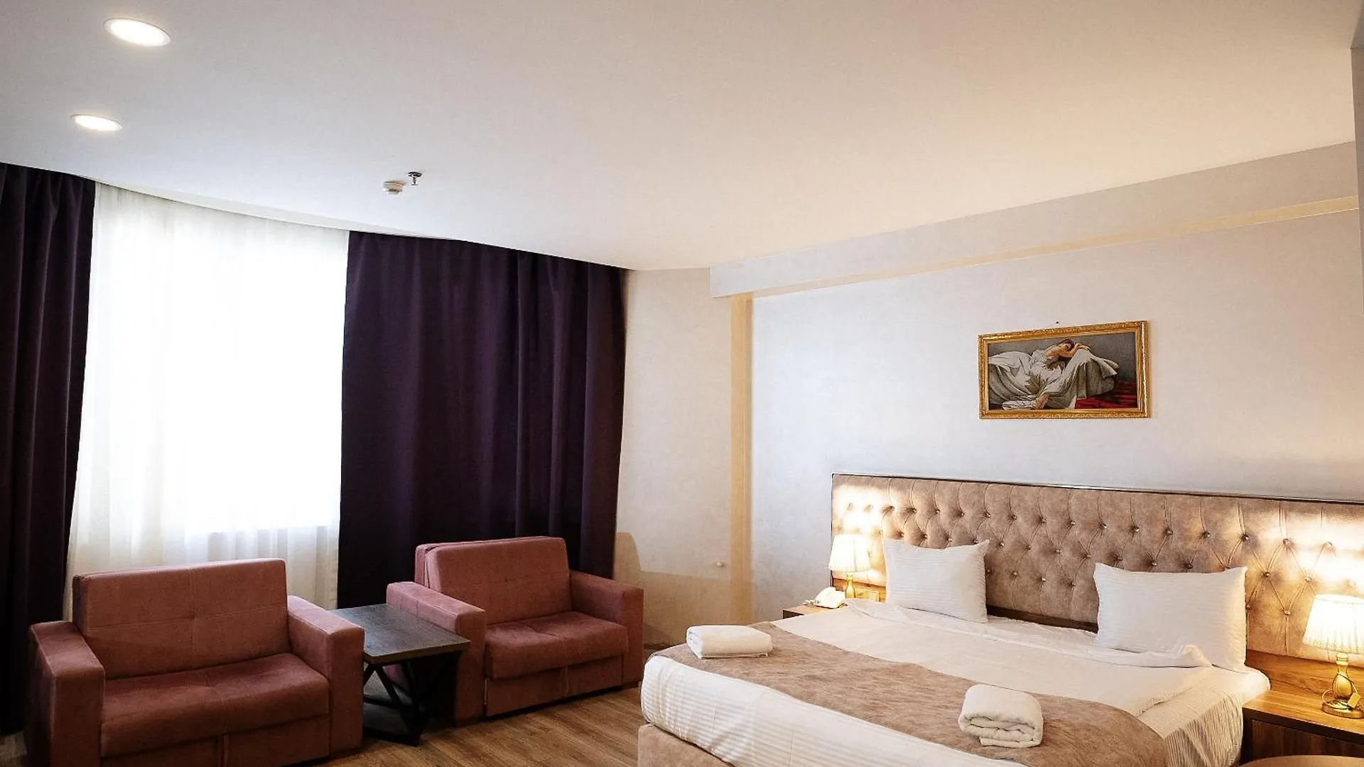 La Corne Hotel Baku 0*,